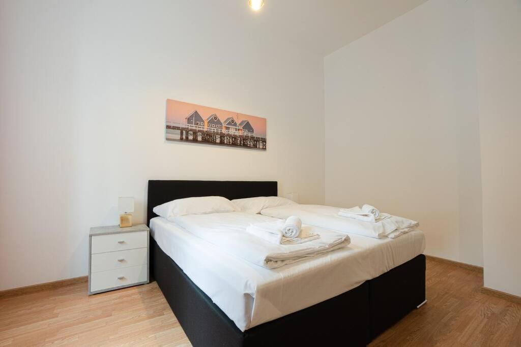 Apartment In The Central Area. 5 Minute'S Walk To The Danube. Viena Exterior foto
