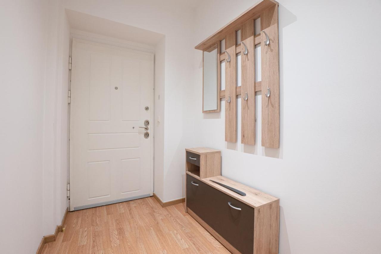 Apartment In The Central Area. 5 Minute'S Walk To The Danube. Viena Exterior foto