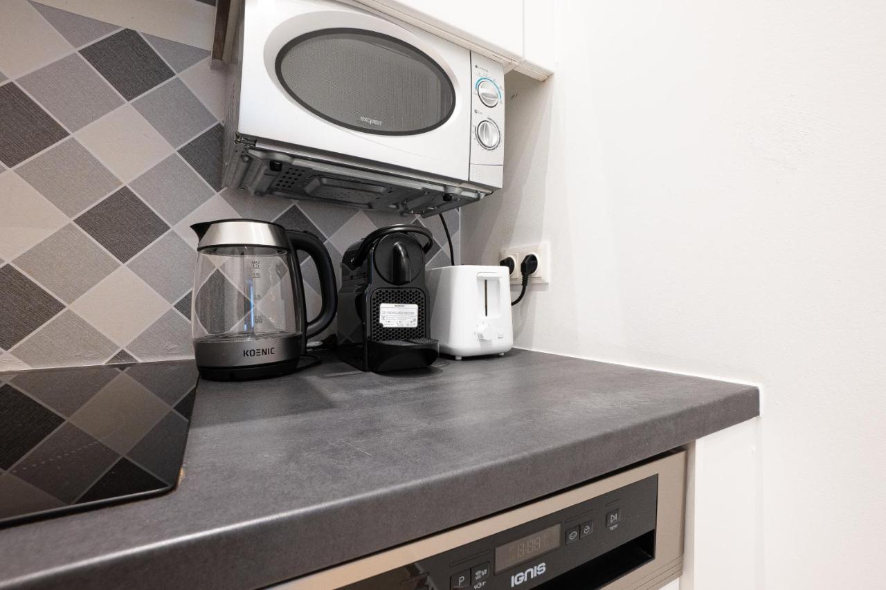 Apartment In The Central Area. 5 Minute'S Walk To The Danube. Viena Exterior foto